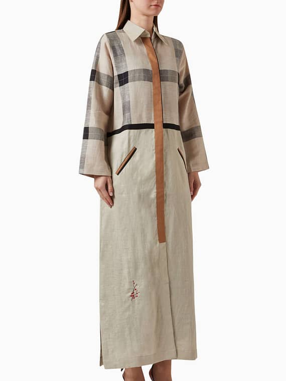 Checked Abaya in Linen-