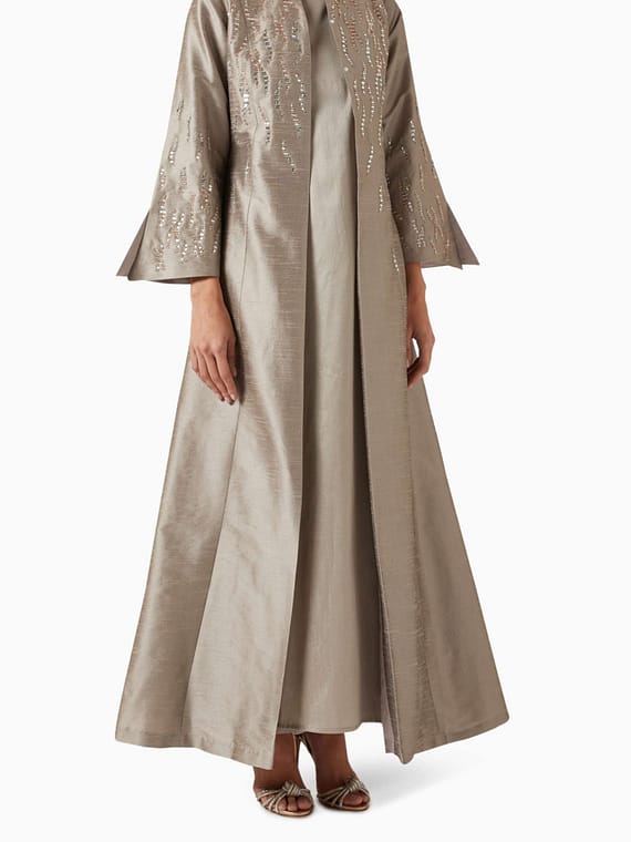 Embellished Abaya Set in Silk-