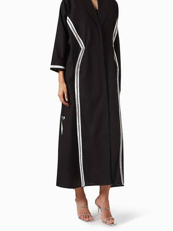 Embroidered Abaya in Linen-