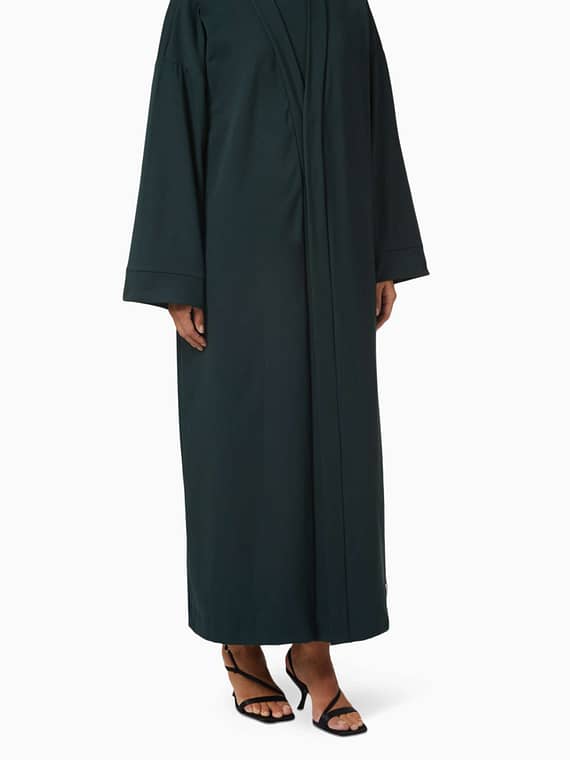 Modest Abaya in Light Softskin100©-