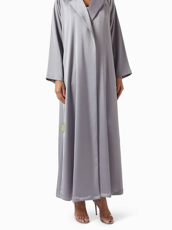Notched Collar Abaya in Dot Line Silk-