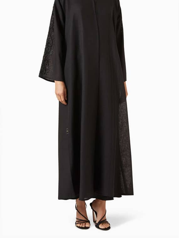 Pearl-embellished Abaya Set in Linen-
