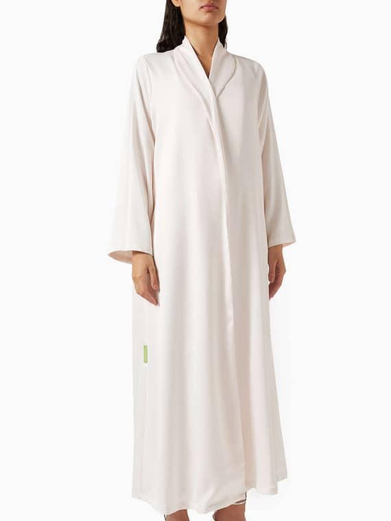Zainah-cut Abaya in Dot Line Silk-